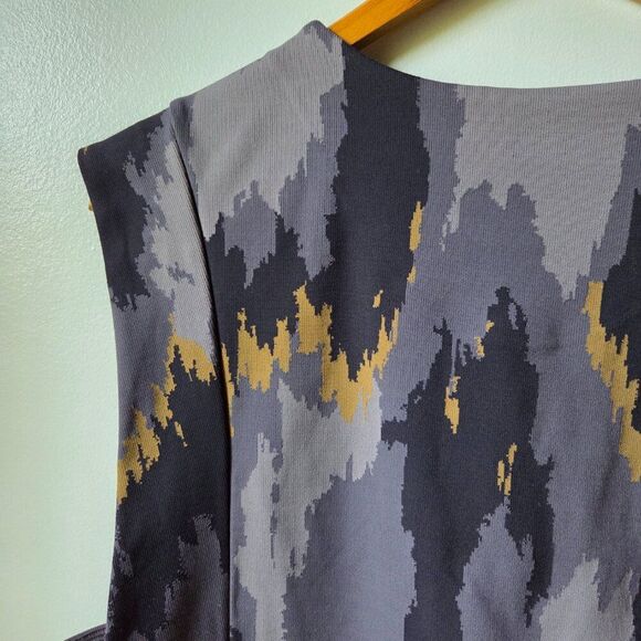 EUC LULULEMON ROBER GELLER PRINTED TANK TOP SIZE L/XL - Picture 4 of 16